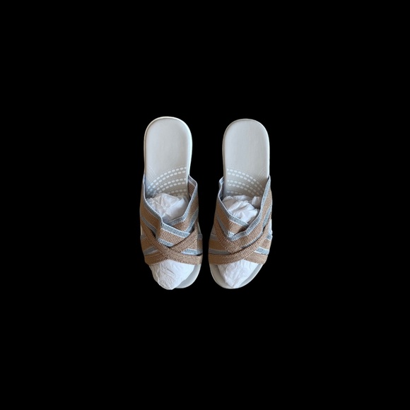 Women's Cross Strap Wedge Slides/Sandals-Size 9-NWOT - Picture 2 of 4